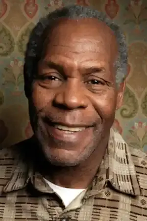 Дани Глоувър - Биографии на актьори