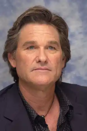 Кърт Ръсел ()